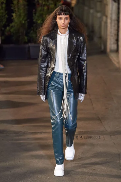 Look 23